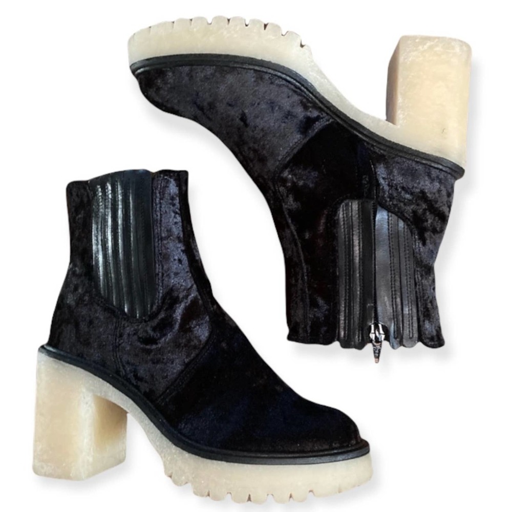 FREE PEOPLE Chelsea James Boots in Black Leather/Velvet  *NEW